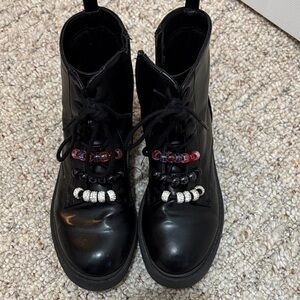 Girls Steve Madden black ankle boots with beads- size 2
